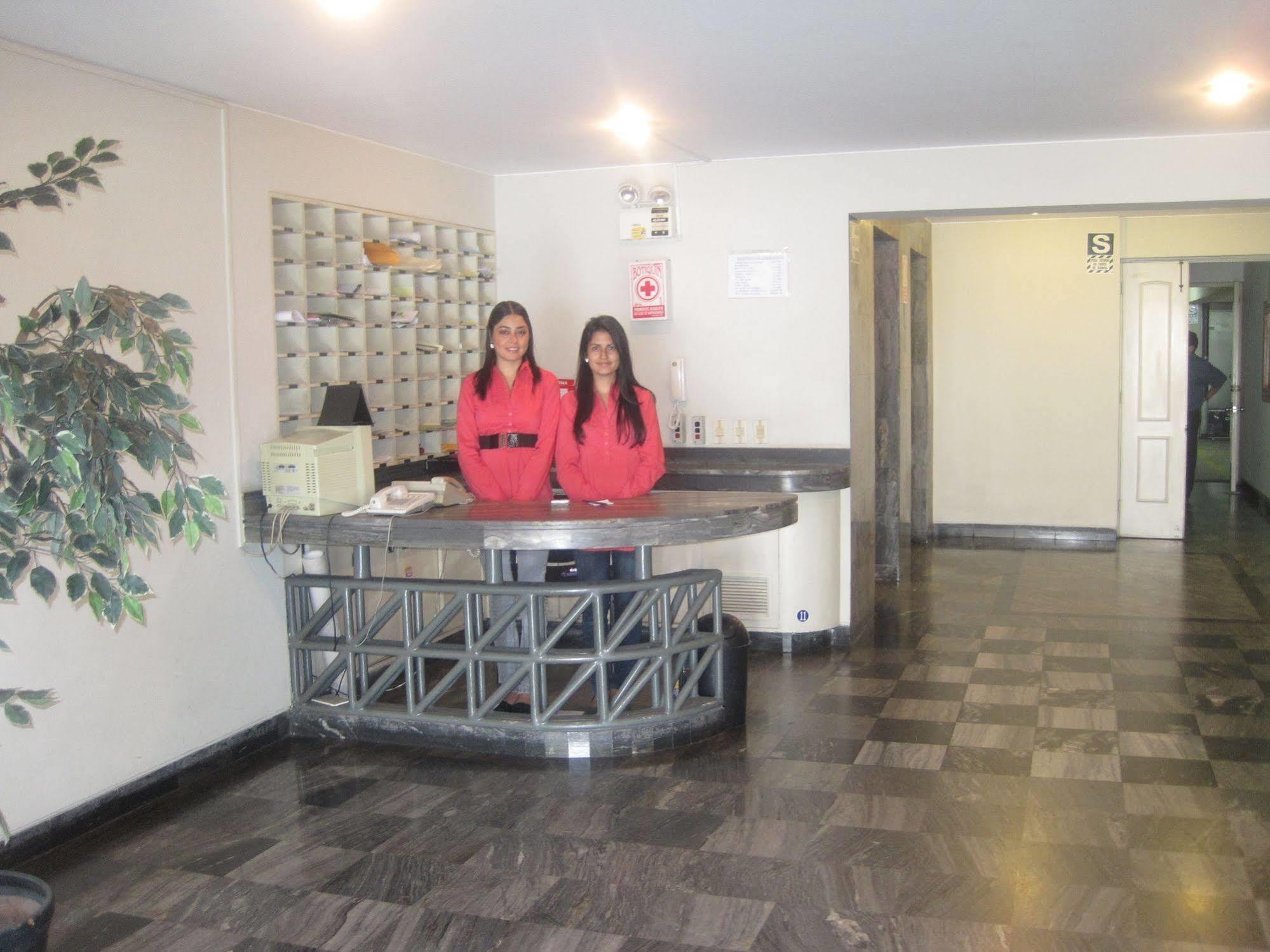 ليما Suites Plaza Las Flores المظهر الخارجي الصورة