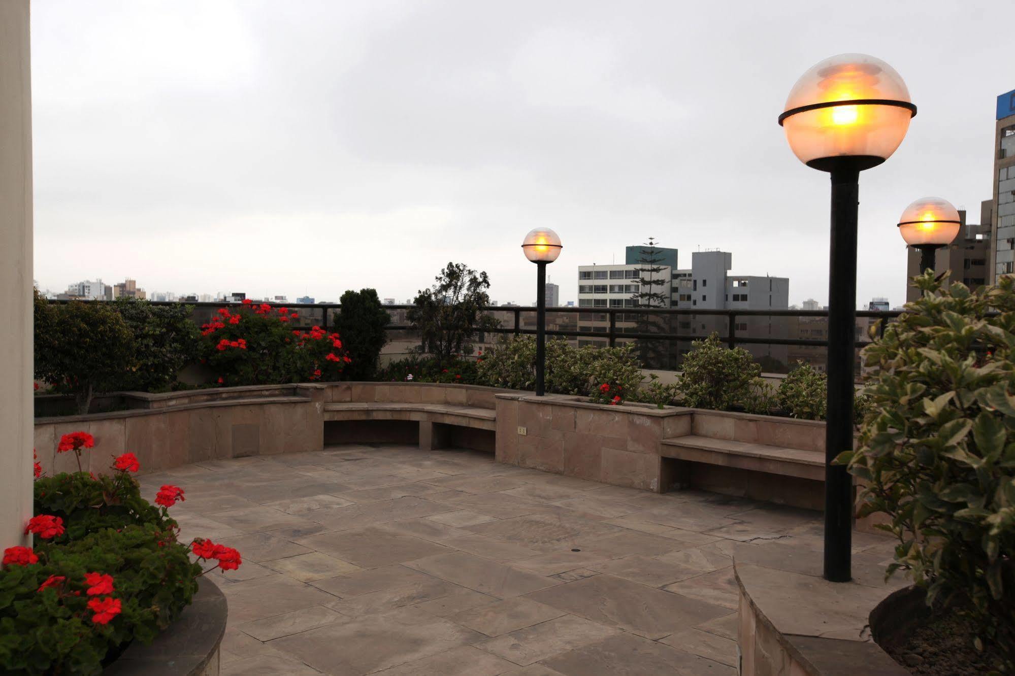 ليما Suites Plaza Las Flores المظهر الخارجي الصورة