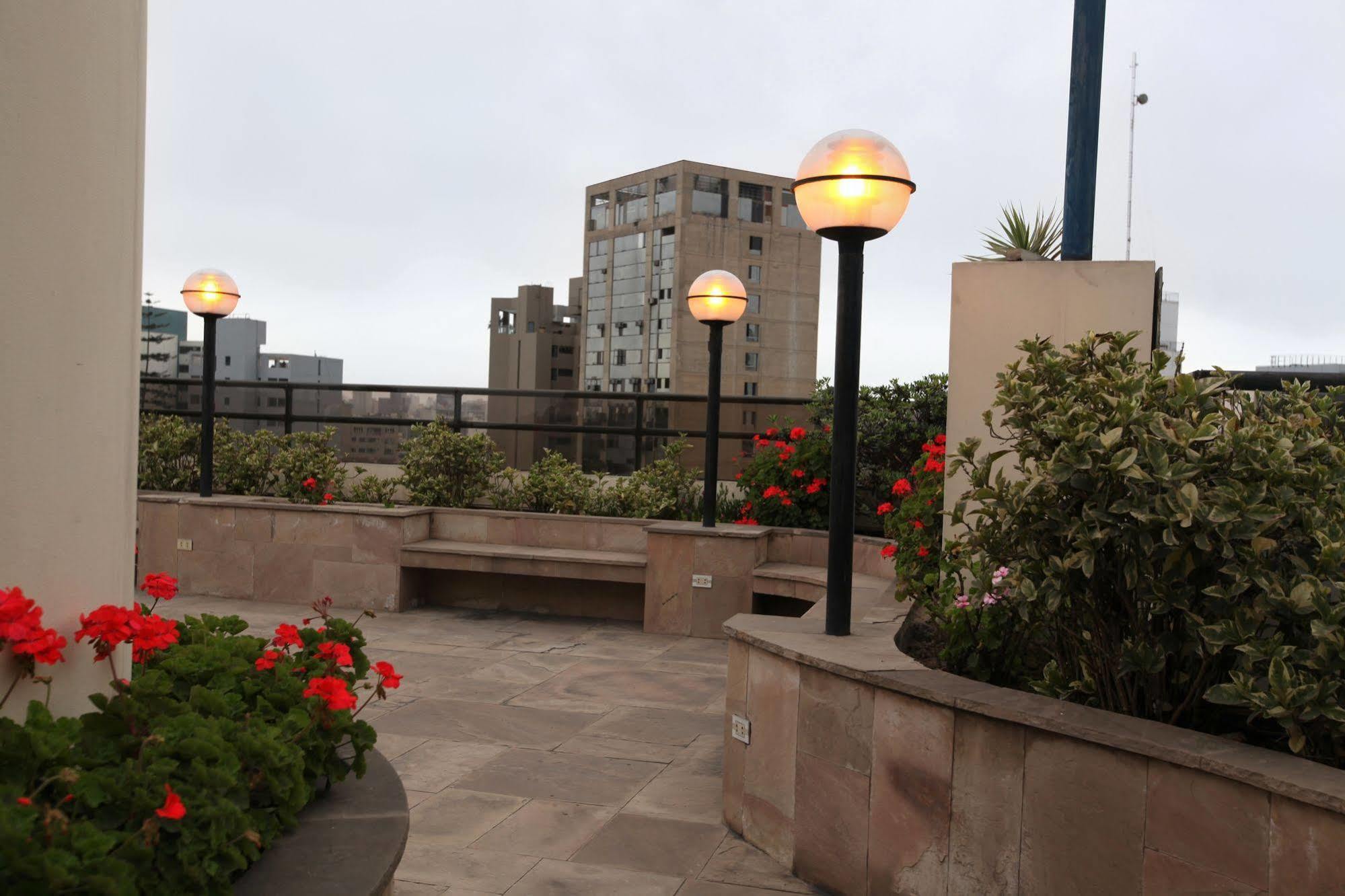 ليما Suites Plaza Las Flores المظهر الخارجي الصورة